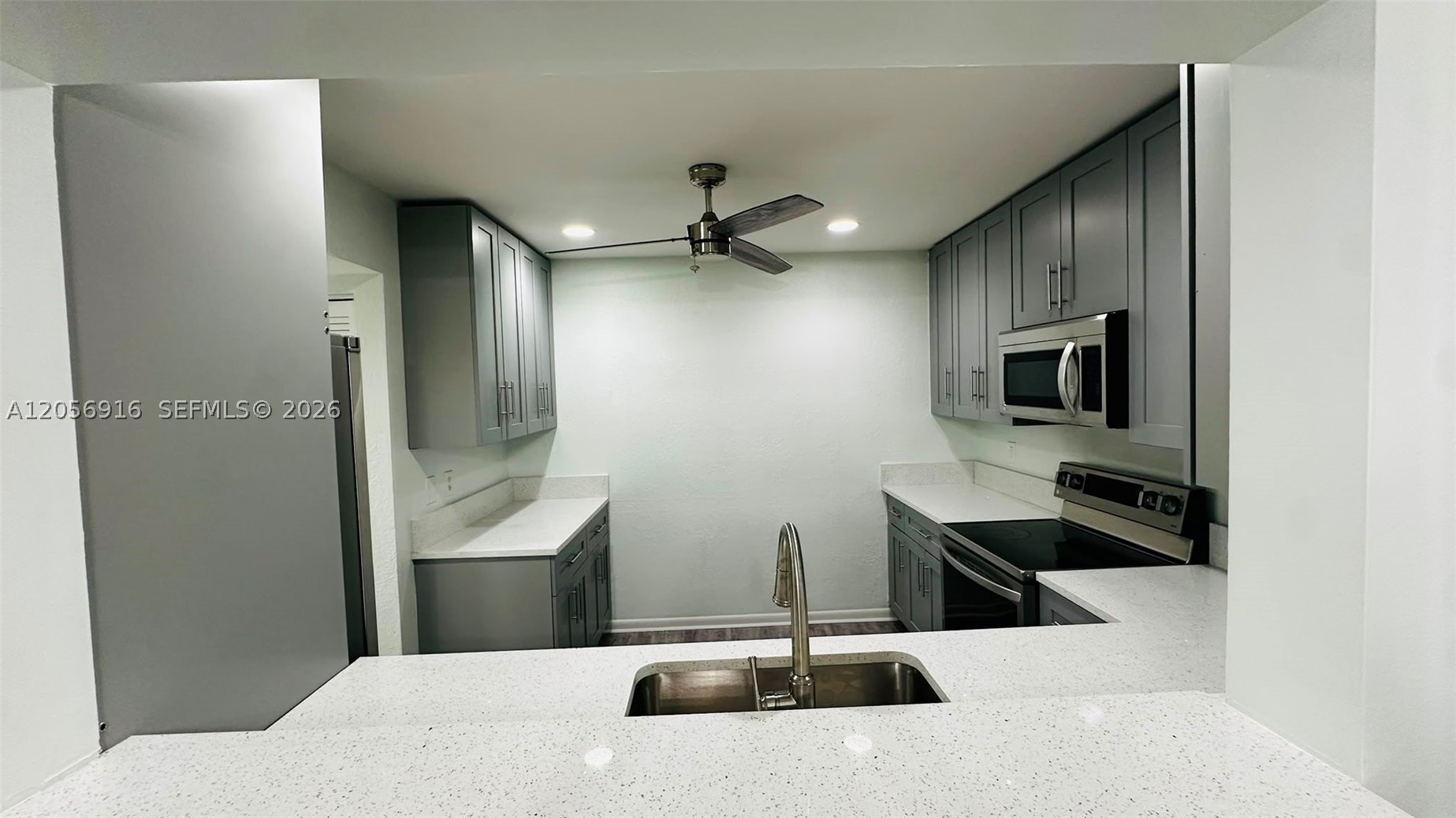 SAXON WOODS NORTH CONDO - Residential Lease