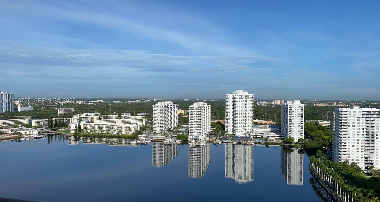 TOWER AT BISCAYNE COVE CO - Residential Lease