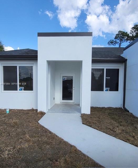 Modern Elegance Meets Everyday Comfort – Move-In Ready Luxury New Construction! living in this brand-new, modern designed home offering 3 bedrooms, 2 bathrooms, open-concept space.