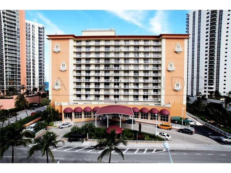 THE AVENTURA BEACH CLUB C - Residential