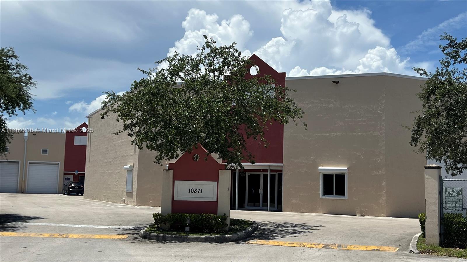 AIR-CONDITIONED OFFICE AND WAREHOUSE (ALL UNDER AC), NEW FLOORS, TWIN-T CONCRETE ROOF, TWO ASSIGNED PARKING IN FRONT OF THE WAREHOUSE AND SEVERAL VISITOR PARKING SPACES THROUGHOUT. 21 FOOT-HEIGHT CEILING. CENTRALLY LOCATED WITH ACCESS TO THE FLORIDA TURNPIKE, EUREKA DRIVE AND US1. NO SPECIAL ASSESSMENTS, BUILDING IN TOP SHAPE. No Automotive or Agricultural uses. Mostly owner-user occupied.
