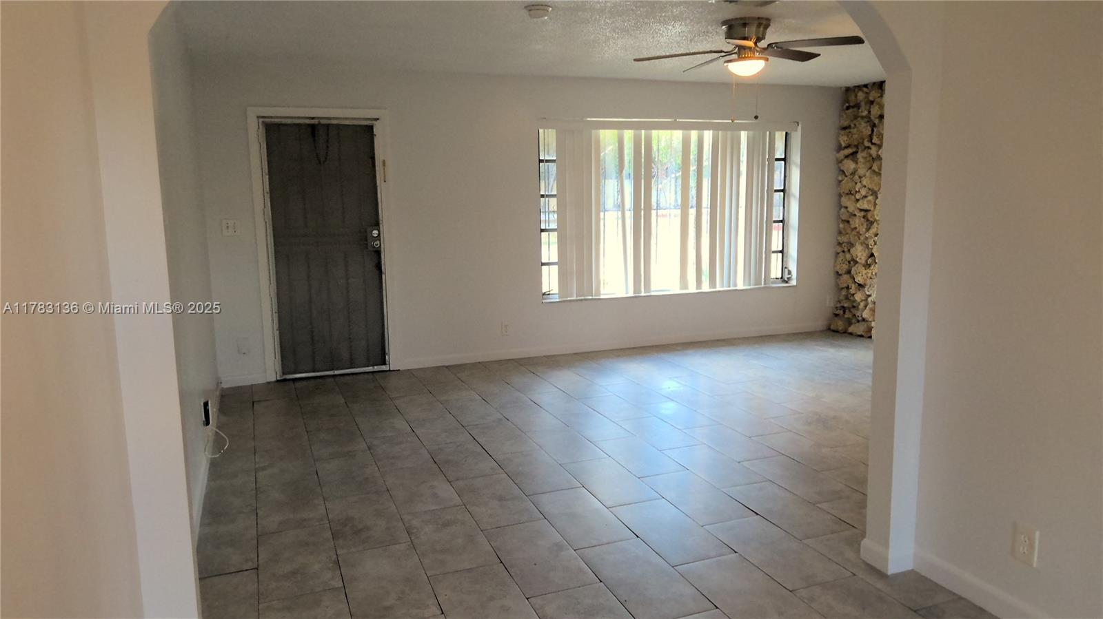 WINDWARD ESTS SEC 2 - Residential Lease