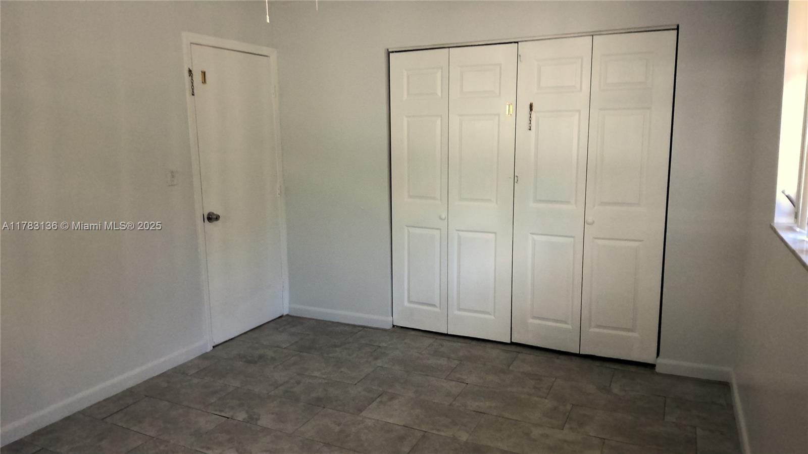 WINDWARD ESTS SEC 2 - Residential Lease
