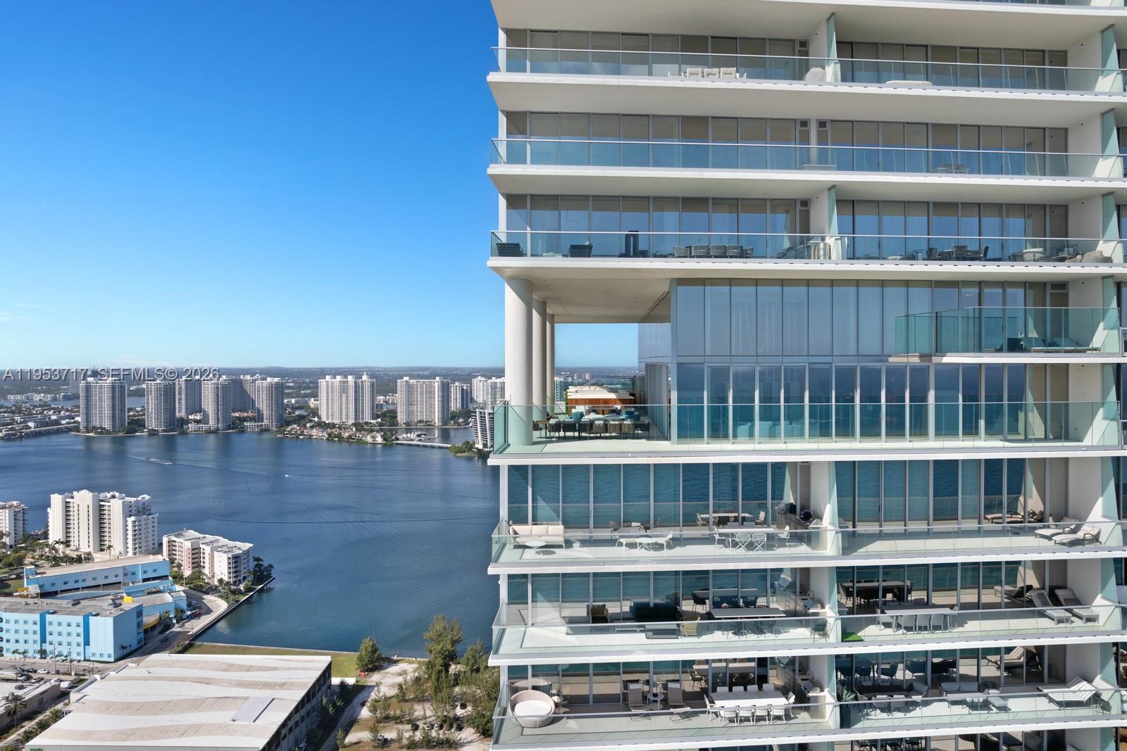 NORTH BISCAYNE BEACH AMEN - Residential