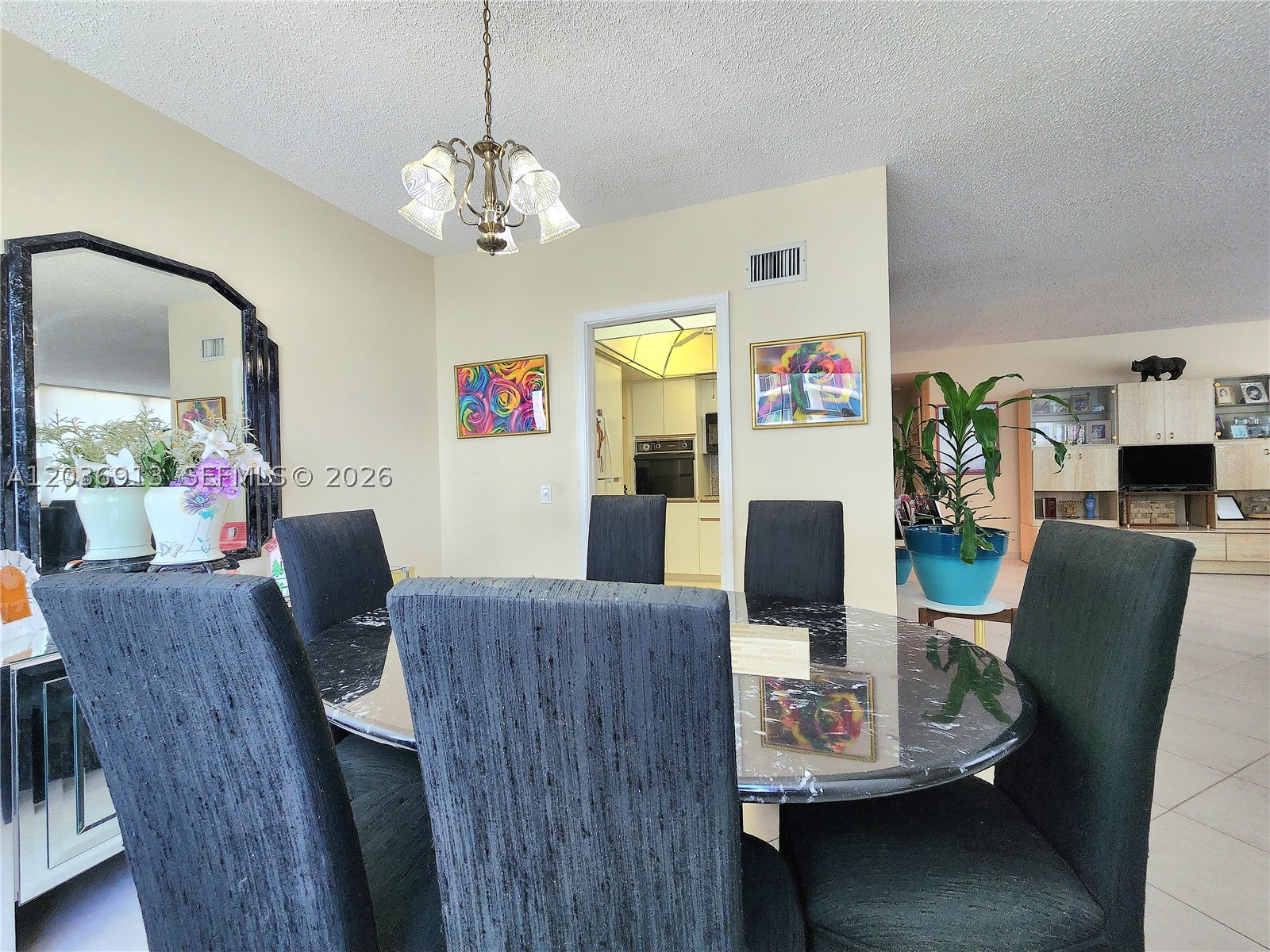 ALEXANDER TOWERS CONDO - Residential