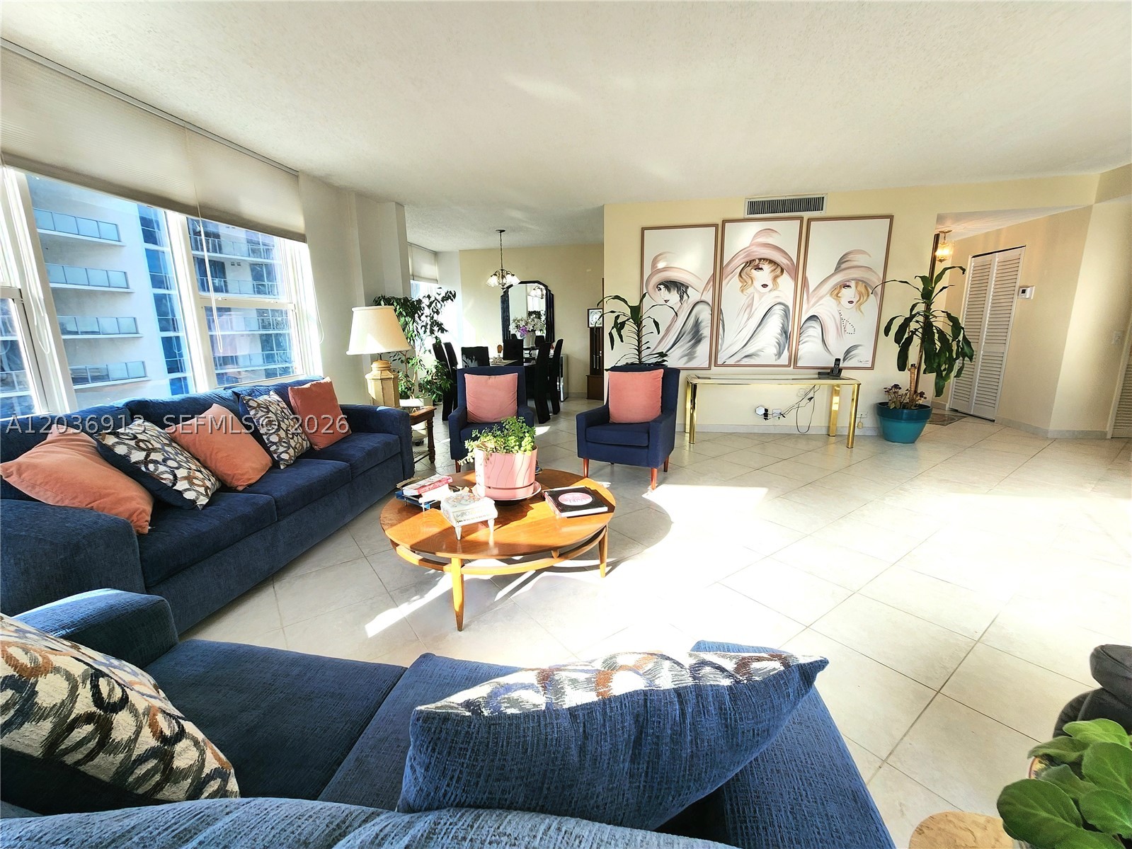 ALEXANDER TOWERS CONDO - Residential