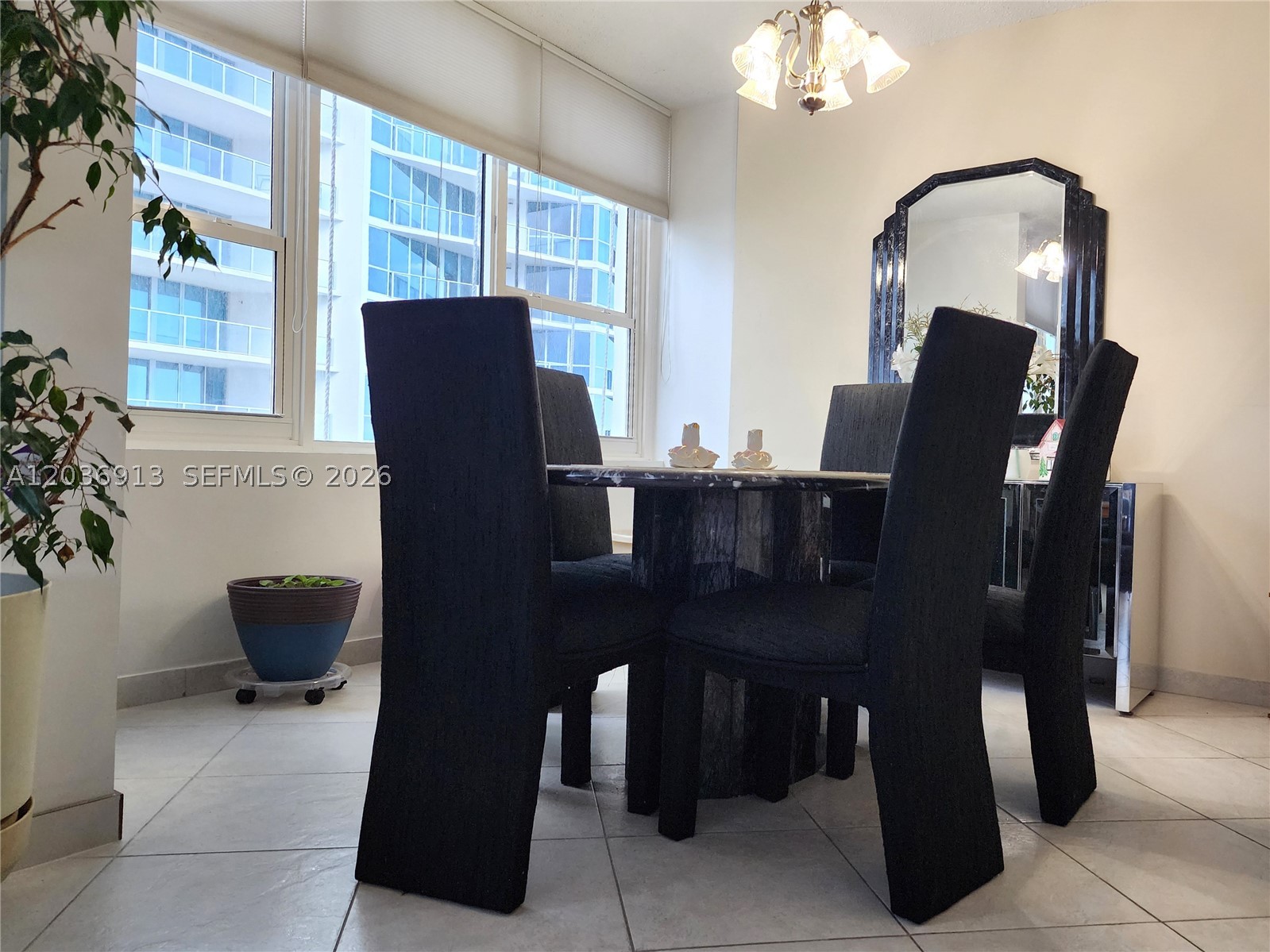 ALEXANDER TOWERS CONDO - Residential