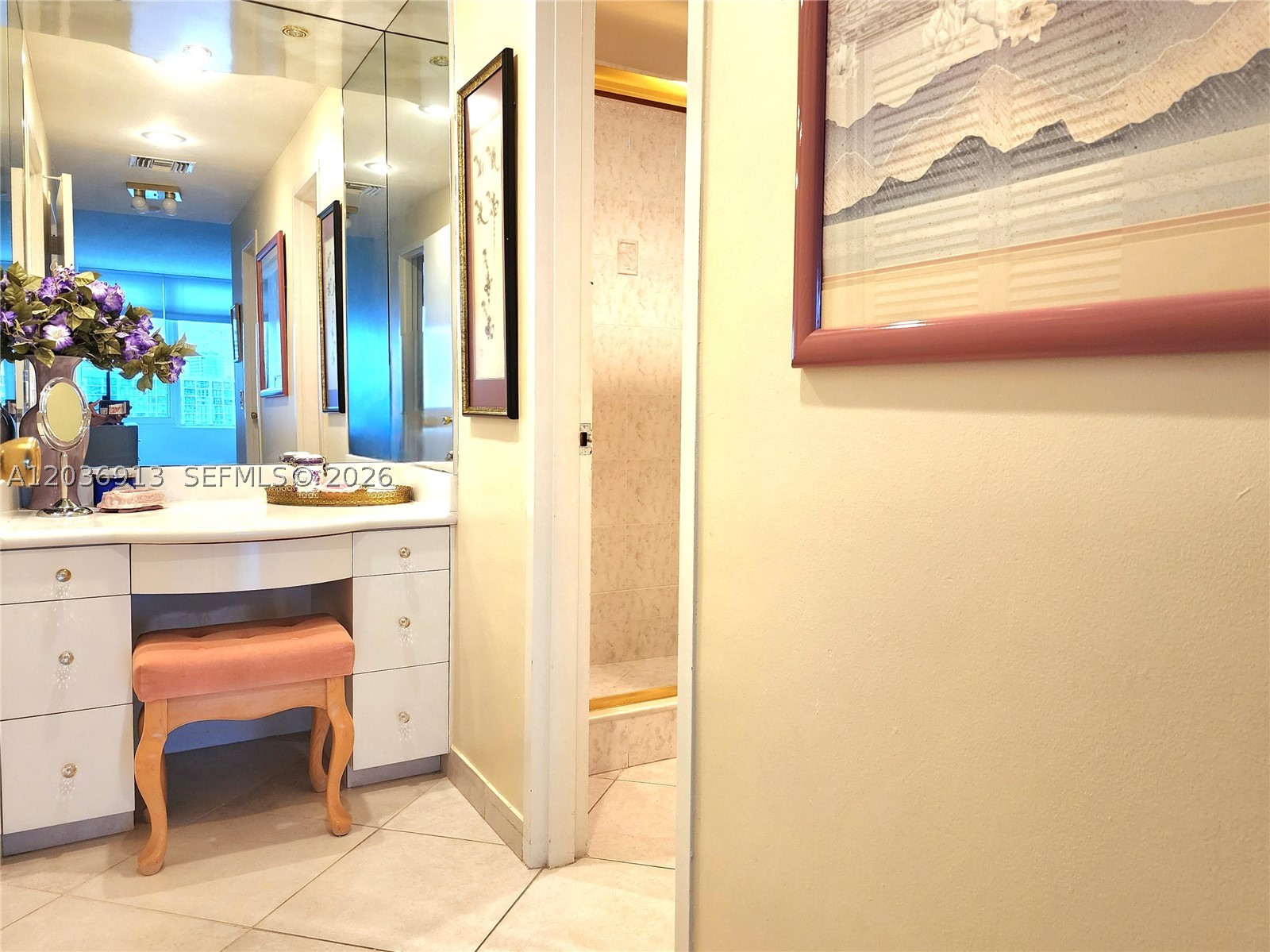 ALEXANDER TOWERS CONDO - Residential