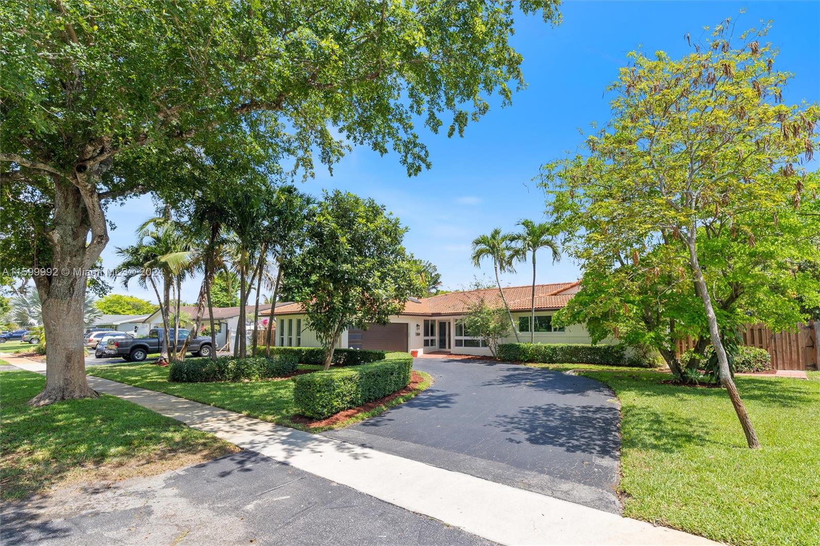 PLANTATION PARK 10 ADD - Residential
