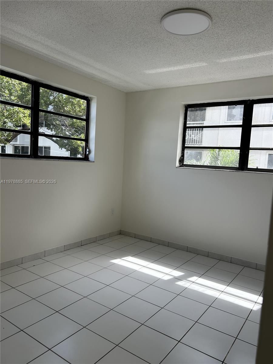 BAYVIEW GARDENS CONDO - Residential