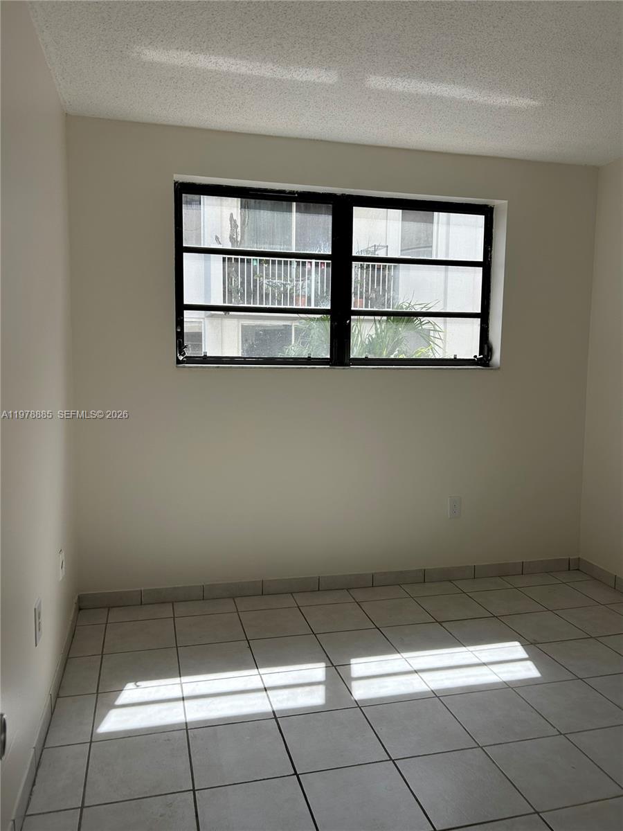 BAYVIEW GARDENS CONDO - Residential