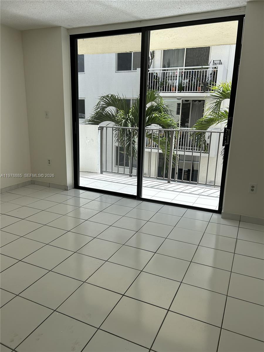 BAYVIEW GARDENS CONDO - Residential