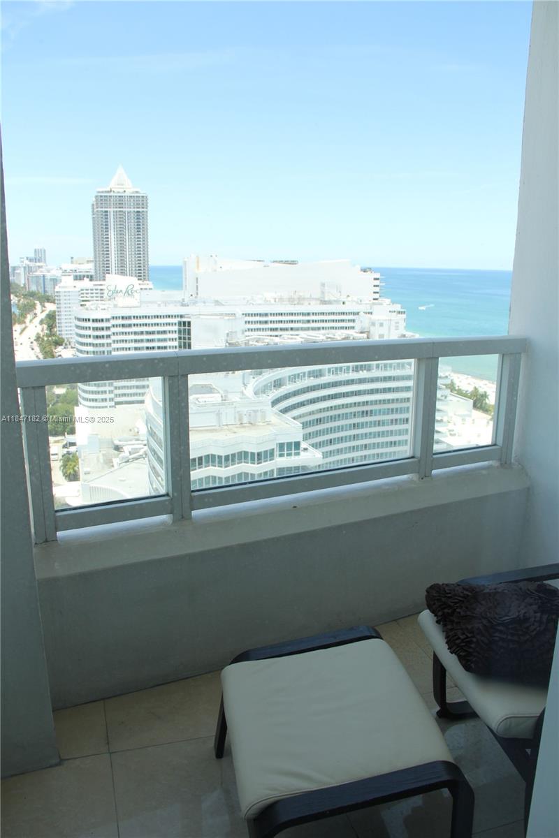 FONTAINEBLEAU II CONDO - Residential