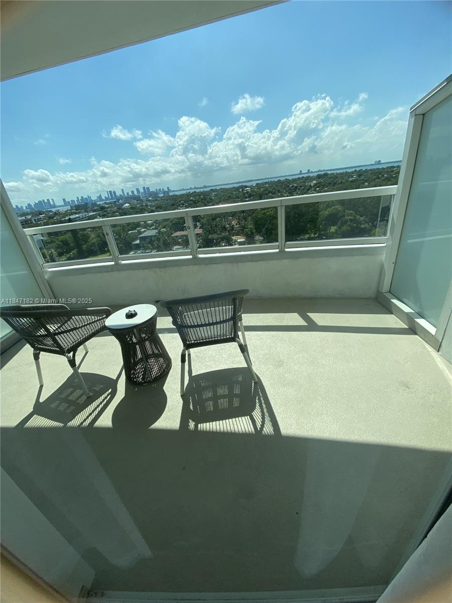 FONTAINEBLEAU II CONDO - Residential