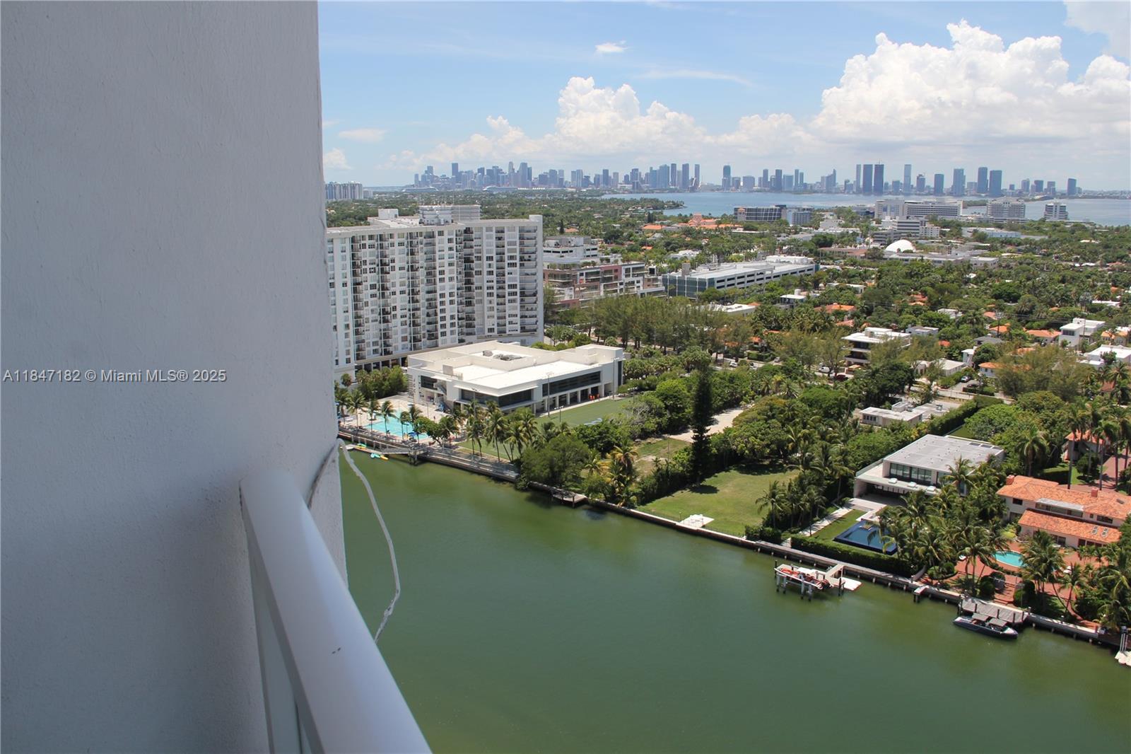 FONTAINEBLEAU II CONDO - Residential