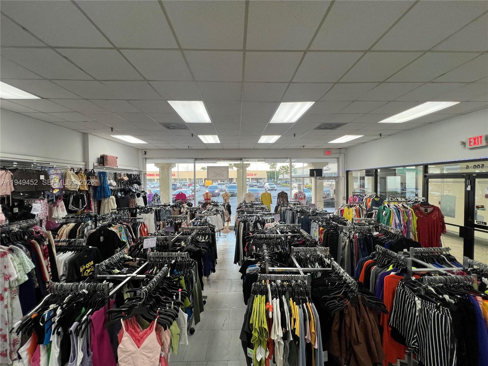 Established clothing store for sale in the West of Hialeah, specifically located on West 49th Street, within a super central shopping center. All inventory is included in the sale, offering a wide and diverse selection of merchandise including Italian clothing, youth apparel, workwear, handbags, some shoes, eyewear, perfumes, miscellaneous items, accessories, phone accessories, and hair care products, with a well-stocked inventory. Excellent location surrounded by well-known businesses such as O’Reilly Auto Parts, Michael’s, Burlington, Walmart, Cicis Pizza, Madra, and Nouvelle Institute, Youth Co-Op.The space features a private in-store restroom for added convenience, as well as a storage area located at the back of the store.Motivated owner and an established operation. Assigned parking plus ample free parking for customers. Turn-key business ready to operate immediately—schedule your appointment today.