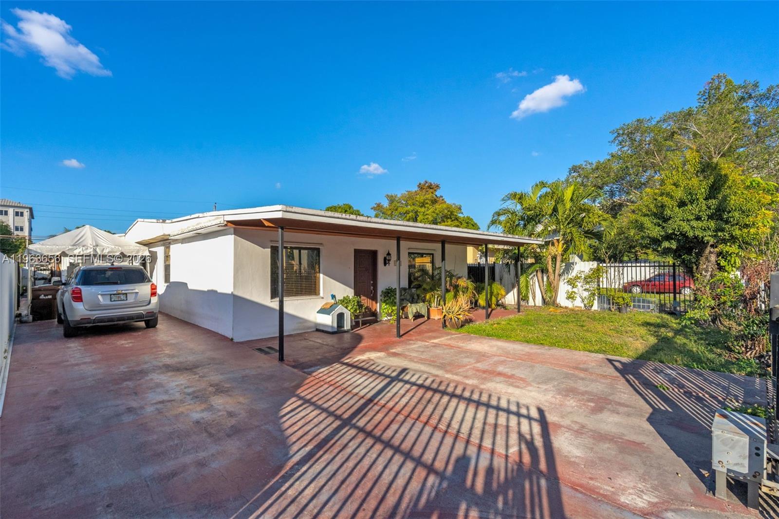 HIALEAH 6TH ADDN - Residential