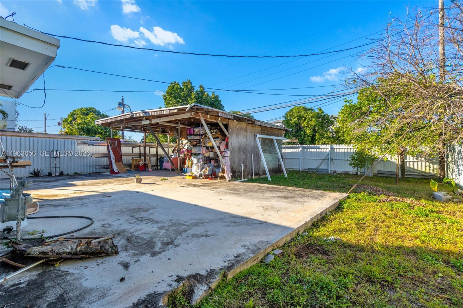 HIALEAH 6TH ADDN - Residential