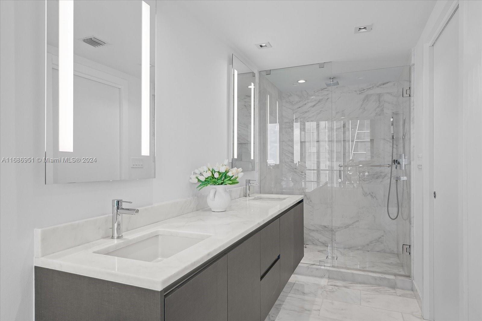 ECHO BRICKELL CONDO - Residential