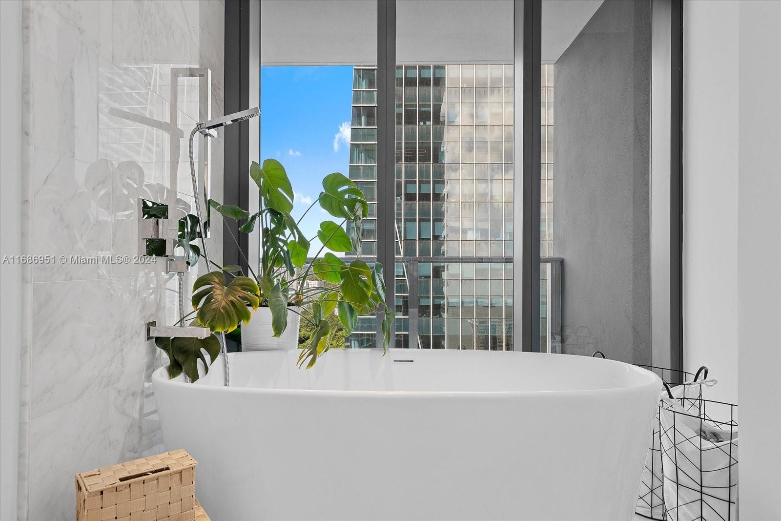 ECHO BRICKELL CONDO - Residential