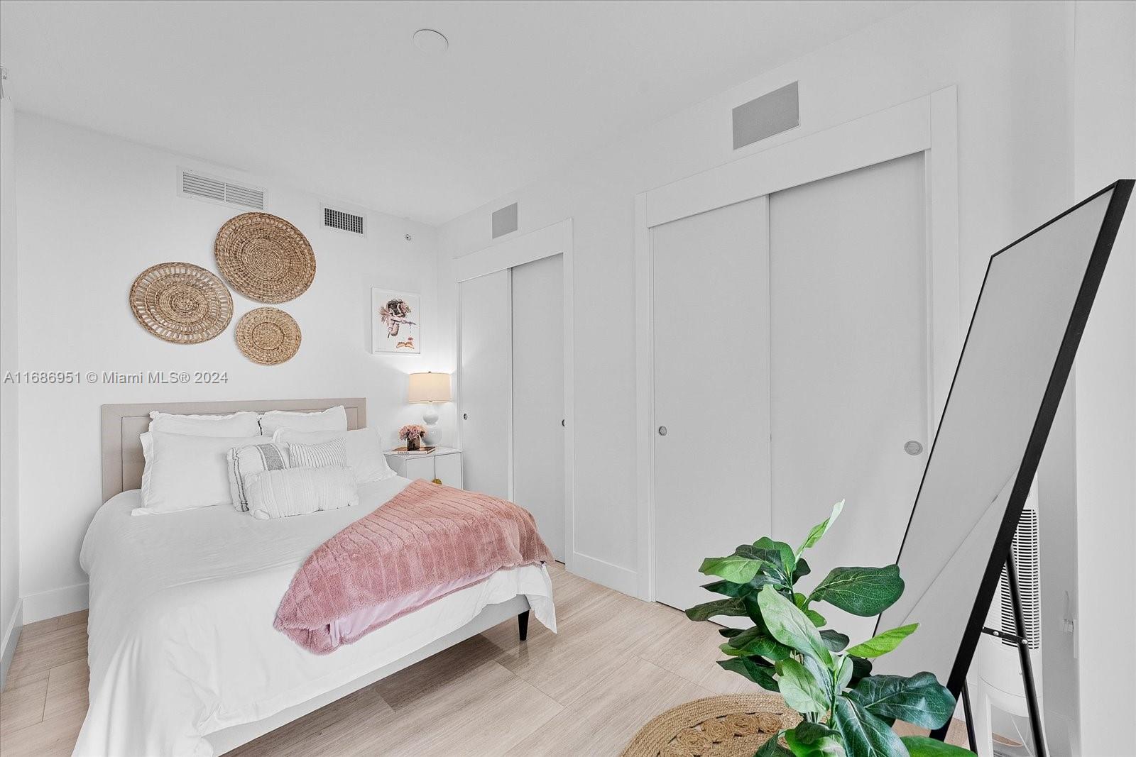 ECHO BRICKELL CONDO - Residential