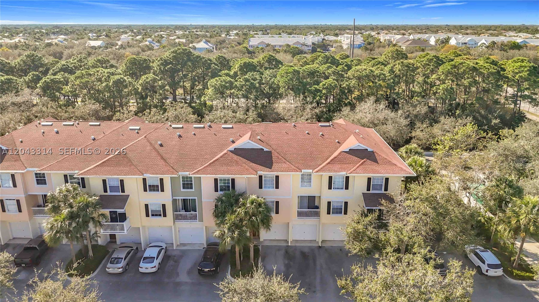 SOMERSET AT ABACOA CONDO - Residential