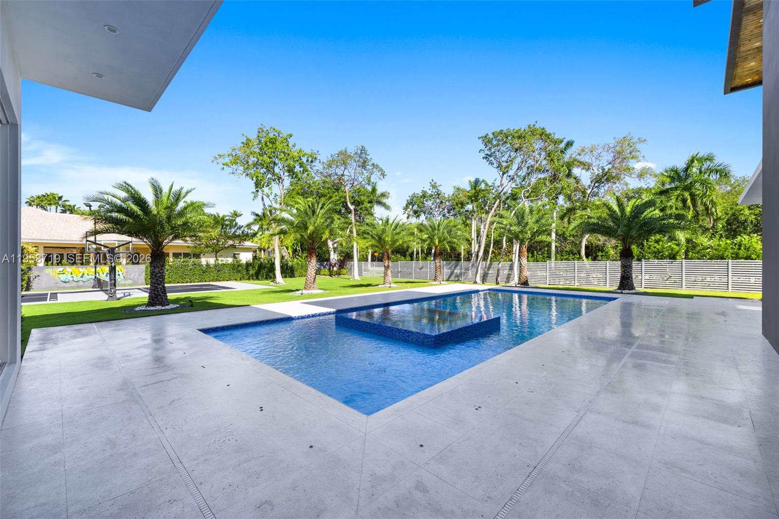 Del Mar Edge - Residential