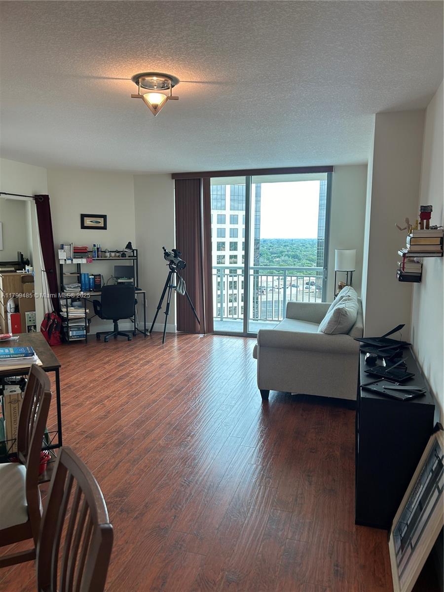 METROPOLIS II AT DADELAND - Residential