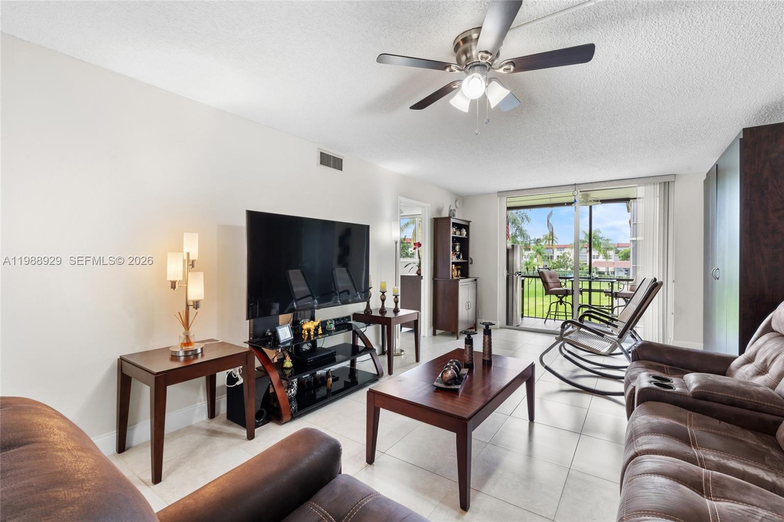 HOLLYBROOK GOLF AND - Residential