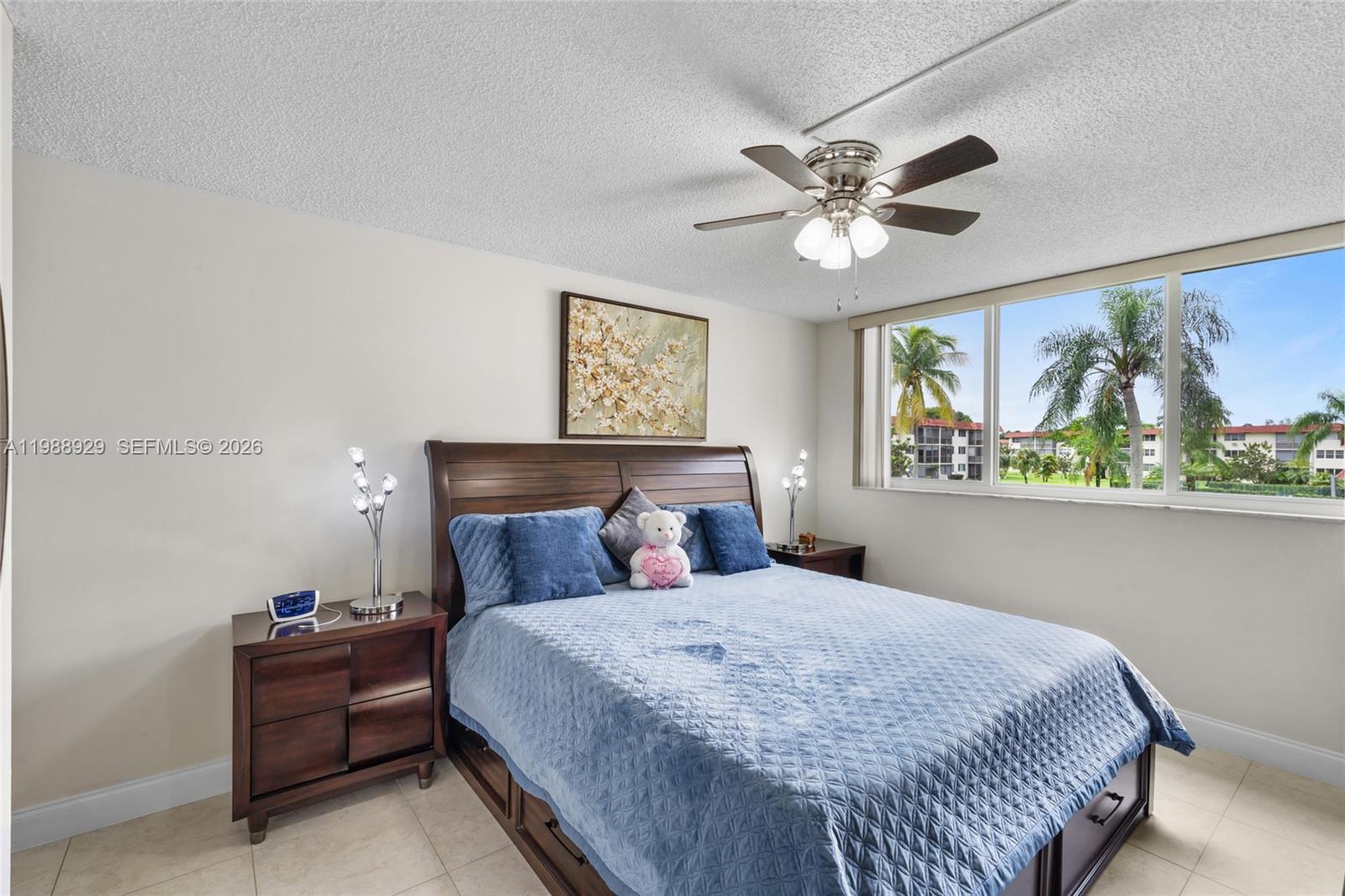 HOLLYBROOK GOLF AND - Residential