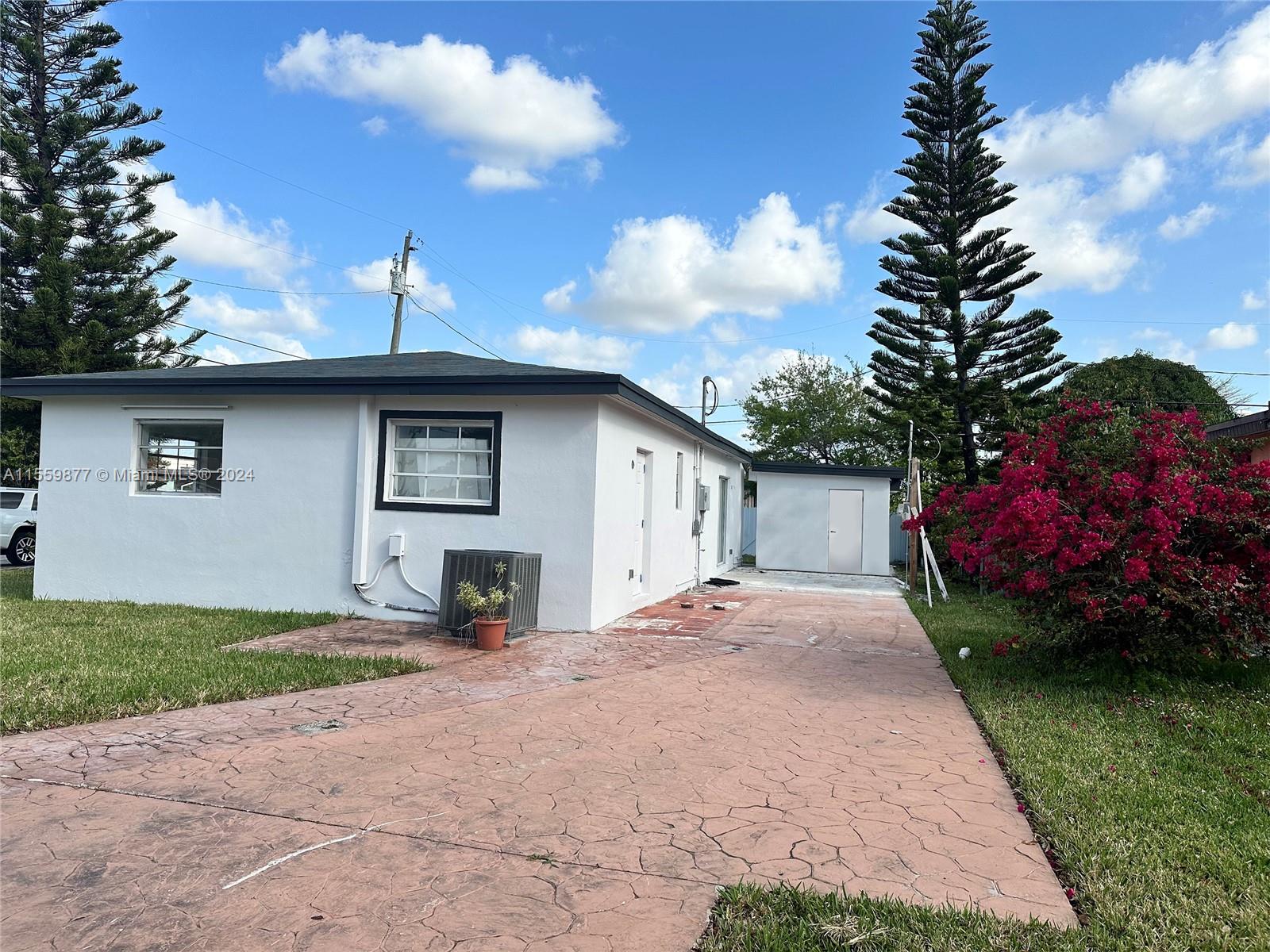 PRINCESS PARK MANOR - Residential