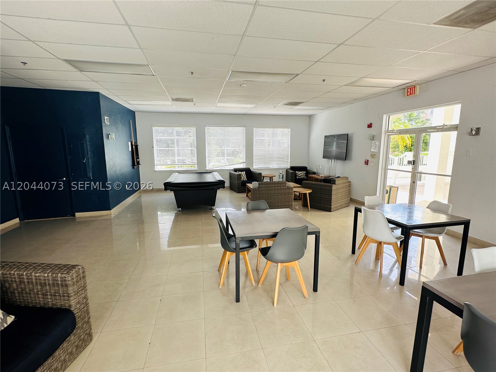THE COURTS AT SOUTH BEACH - Residential Lease