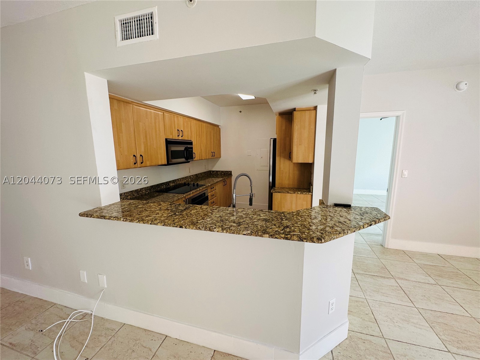 THE COURTS AT SOUTH BEACH - Residential Lease