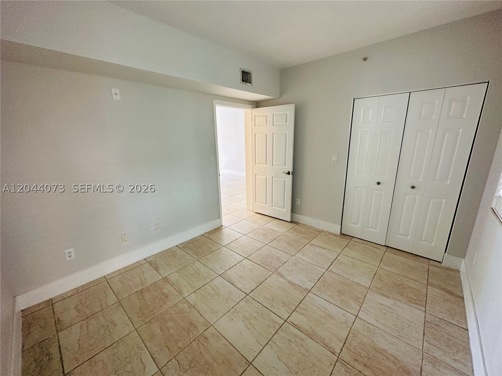 THE COURTS AT SOUTH BEACH - Residential Lease