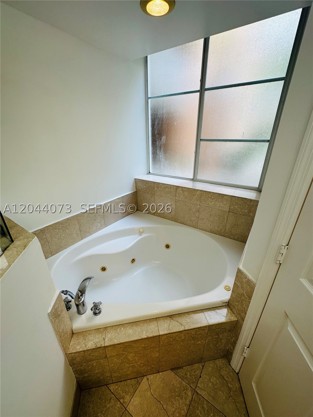 THE COURTS AT SOUTH BEACH - Residential Lease