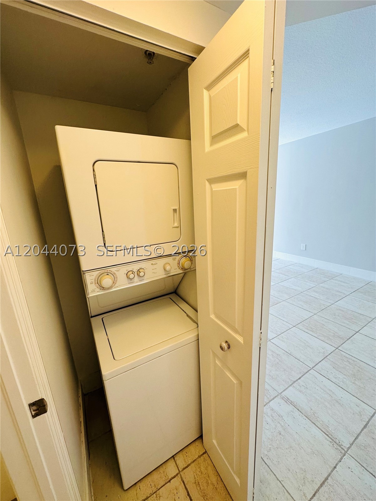 THE COURTS AT SOUTH BEACH - Residential Lease
