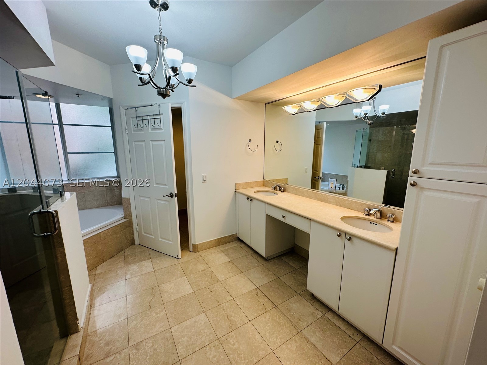 THE COURTS AT SOUTH BEACH - Residential Lease