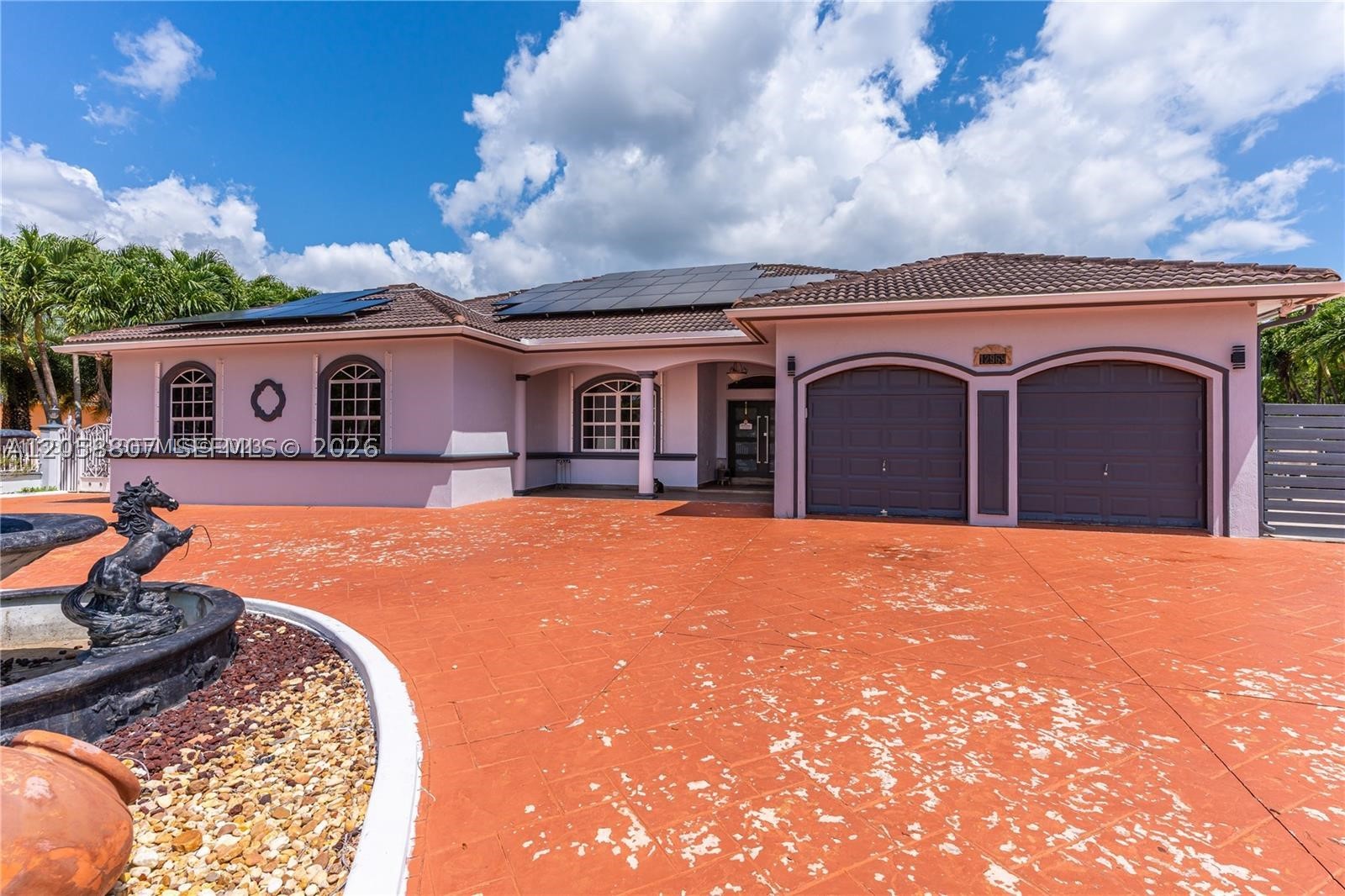 ESTATE MANSIONS - Residential