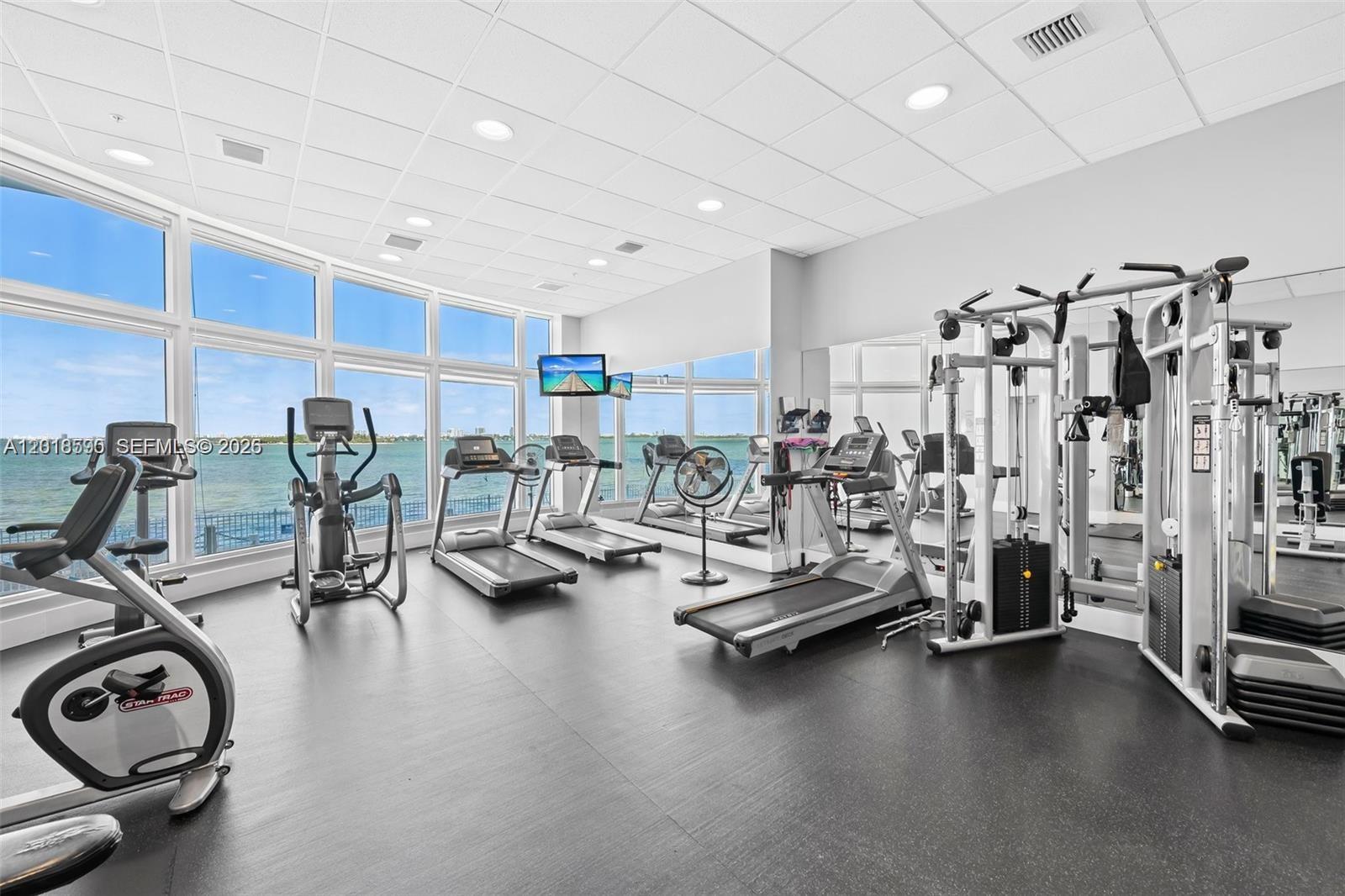 NEW WAVE CONDO - Residential