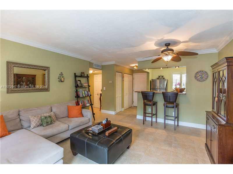 VILLAGIO AT PALMETTO BAY - Residential Lease