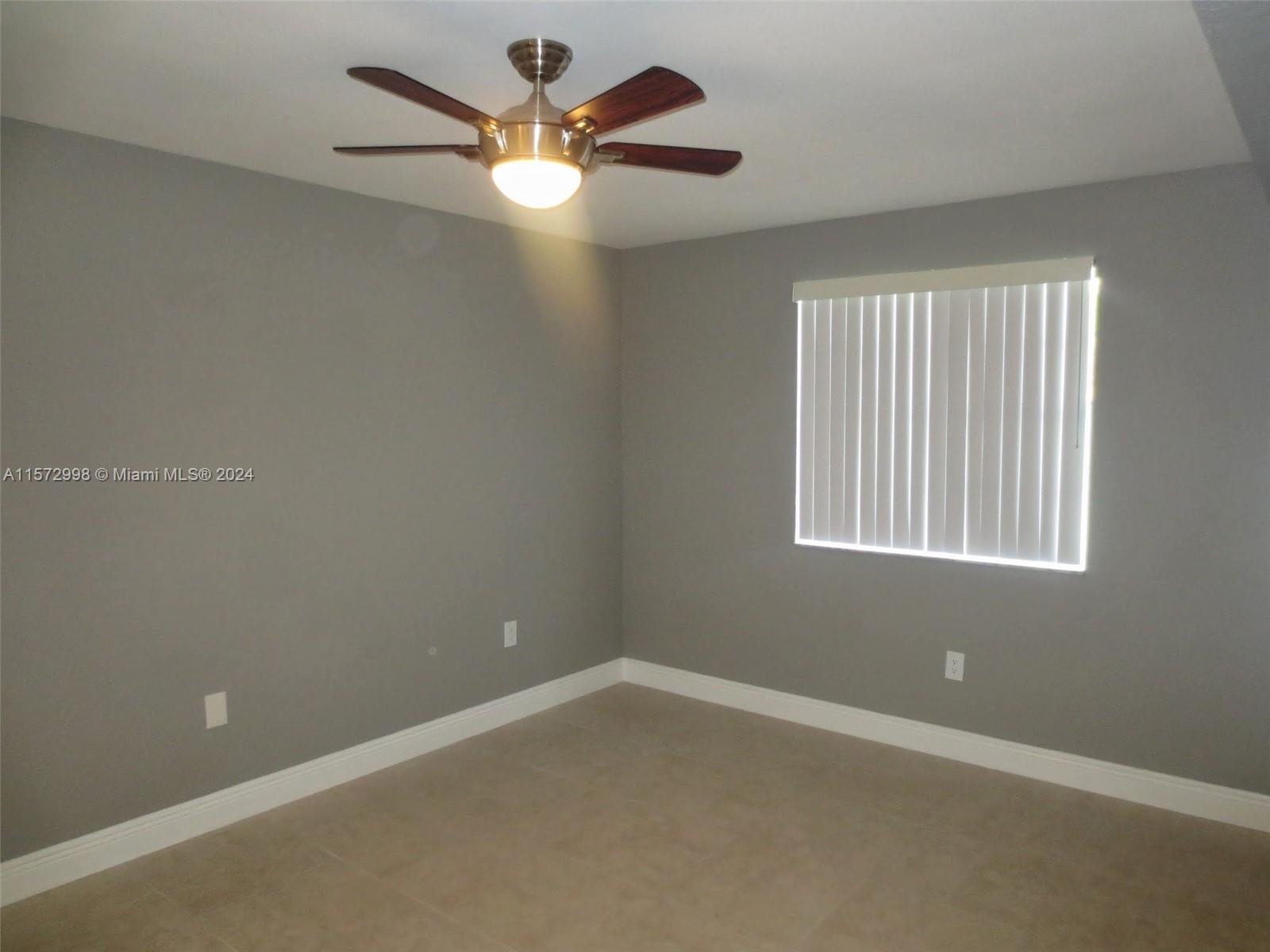 LAKEVIEW CLUB CONDO - Residential Lease