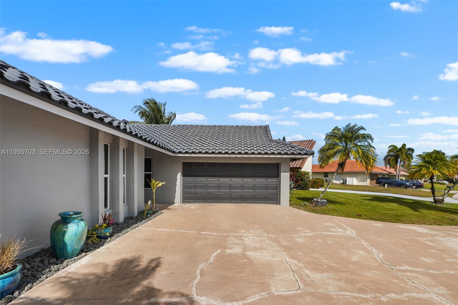 BOCA LANE - Residential