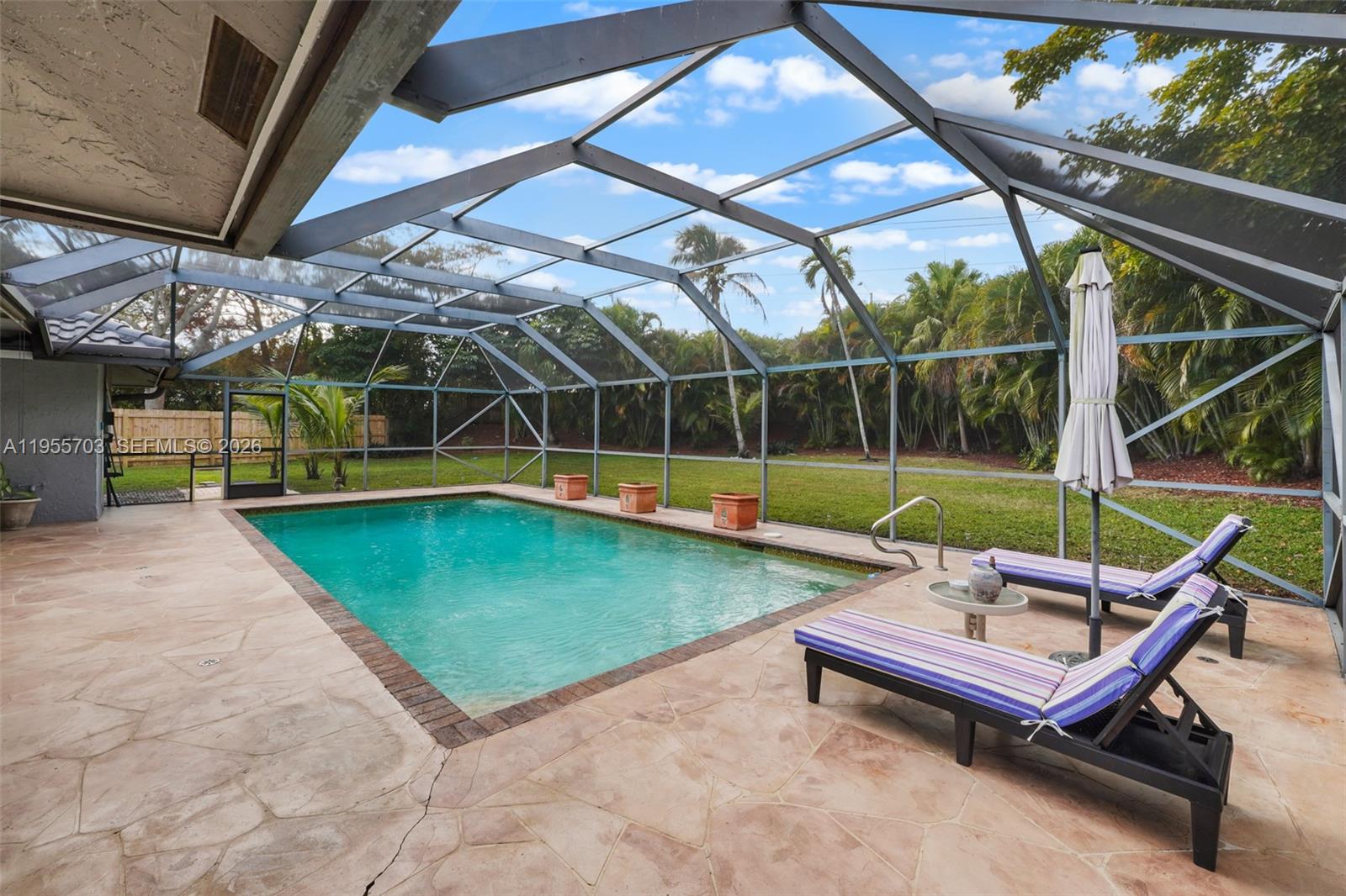 BOCA LANE - Residential