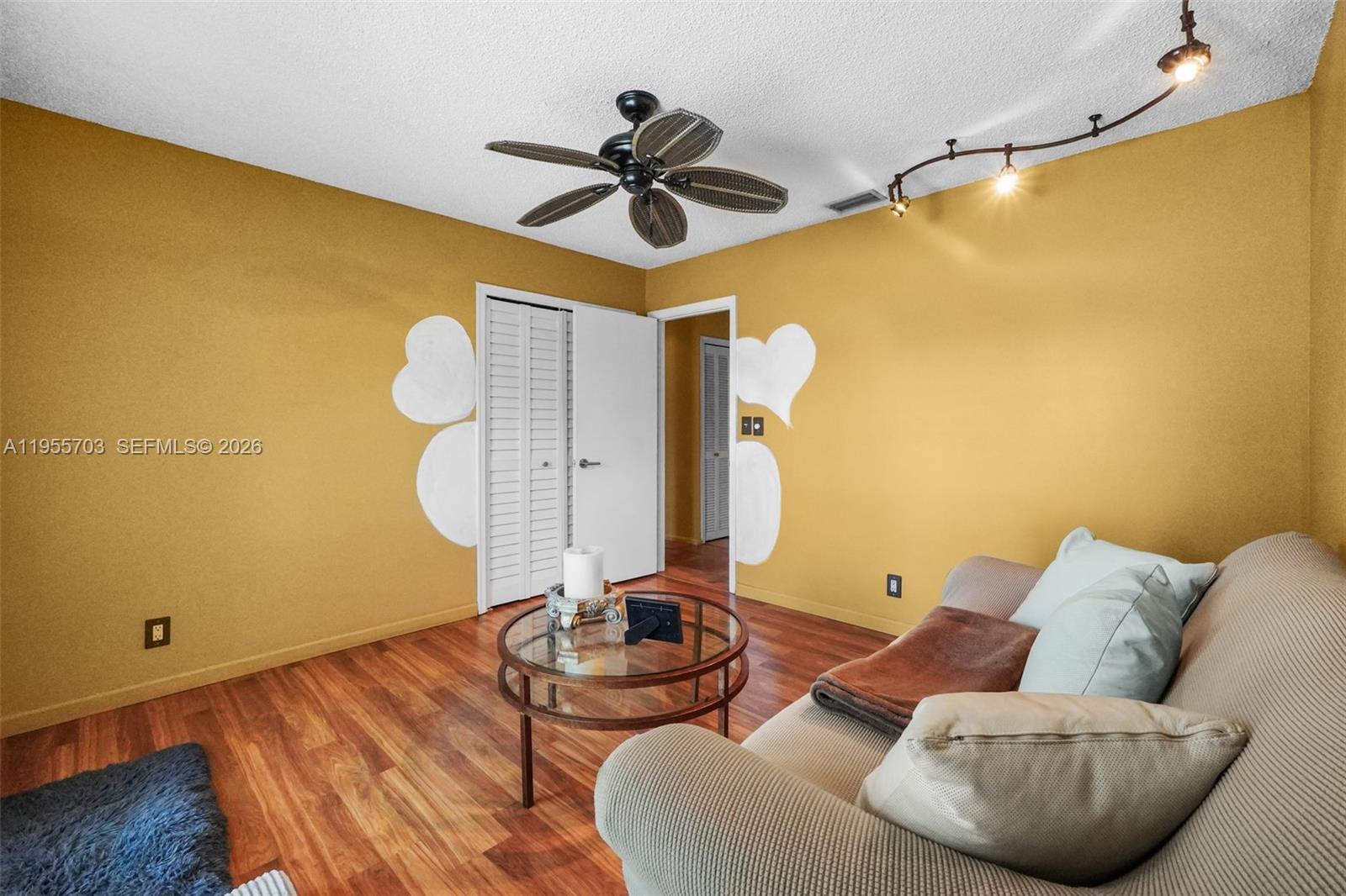 BOCA LANE - Residential
