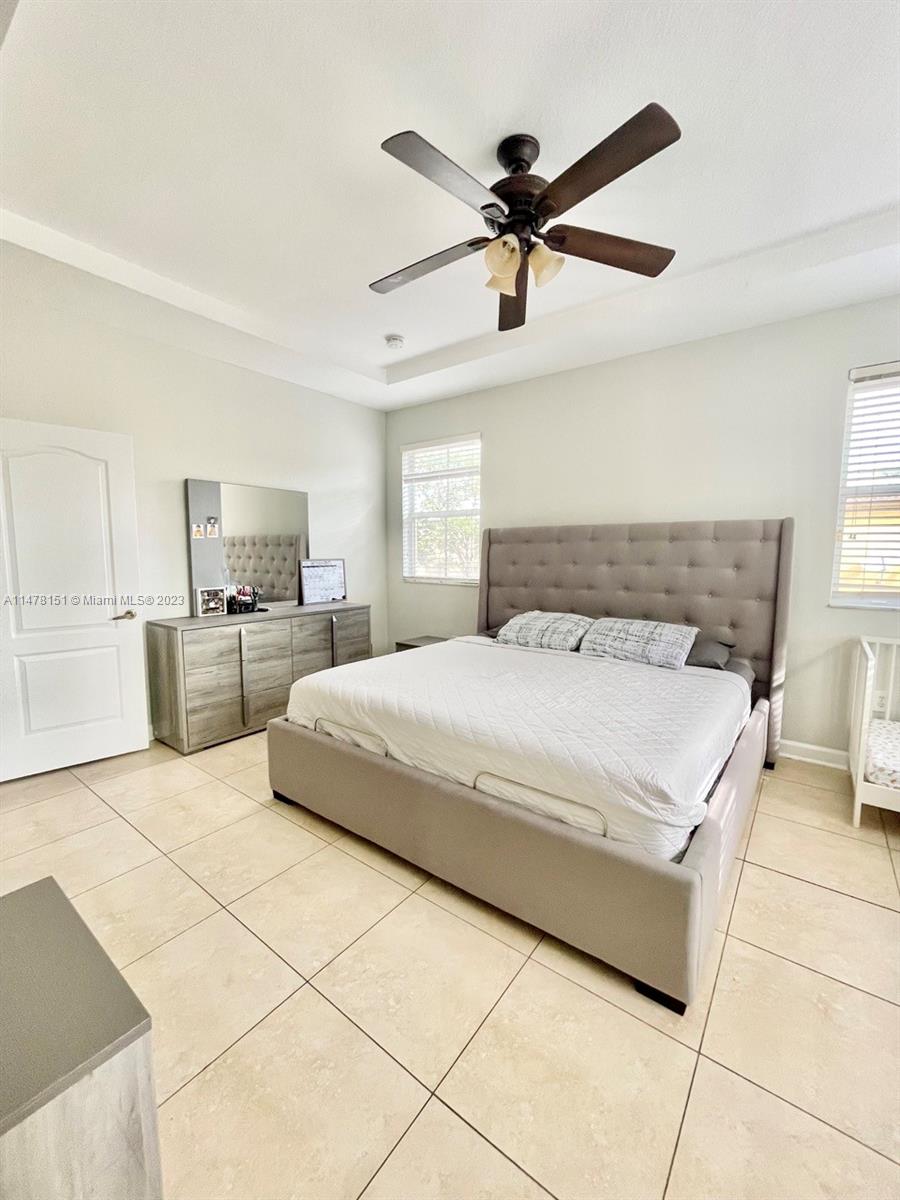 ISLANDS AT DORAL NORTHWES - Residential Lease