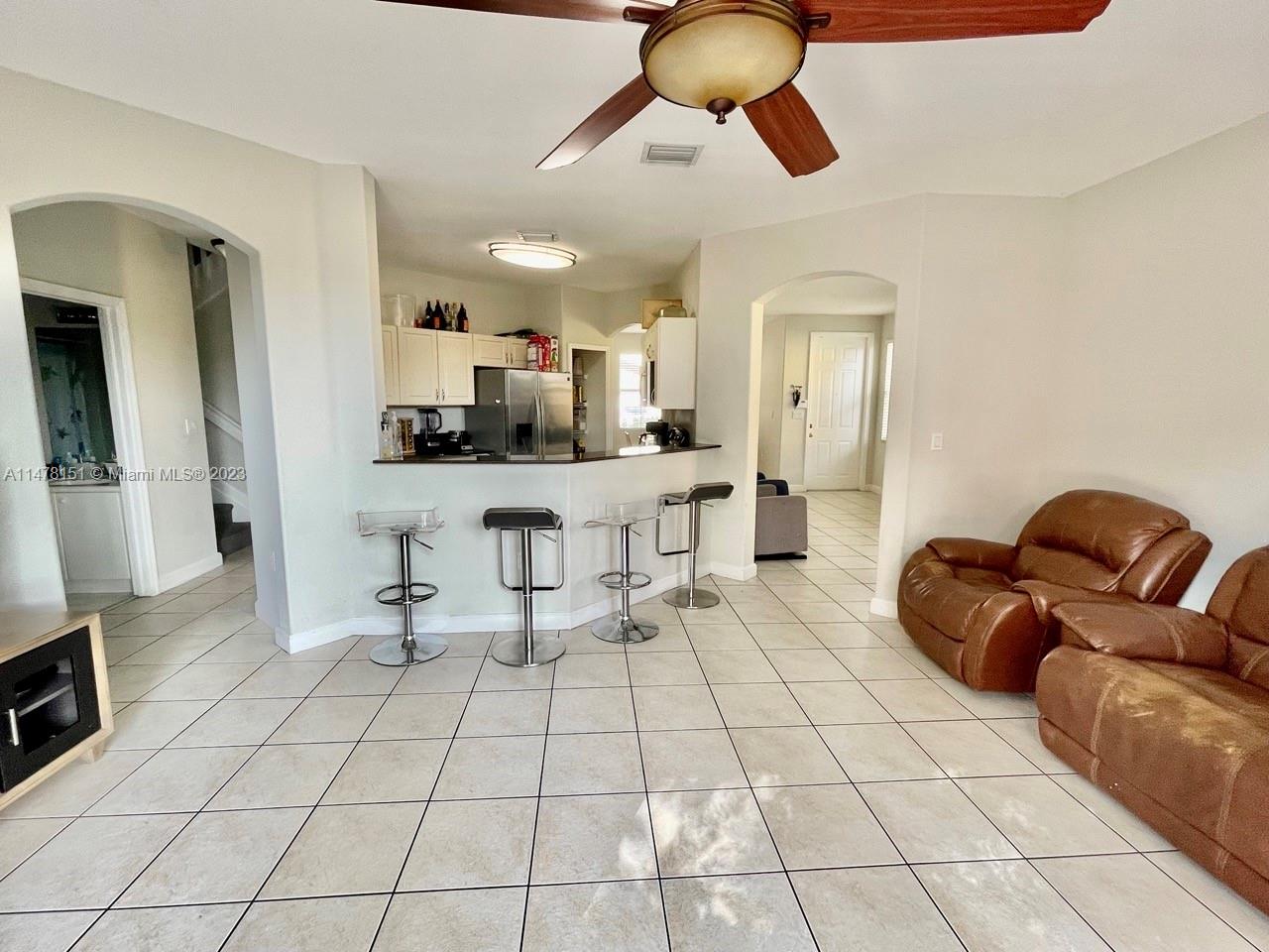 ISLANDS AT DORAL NORTHWES - Residential Lease