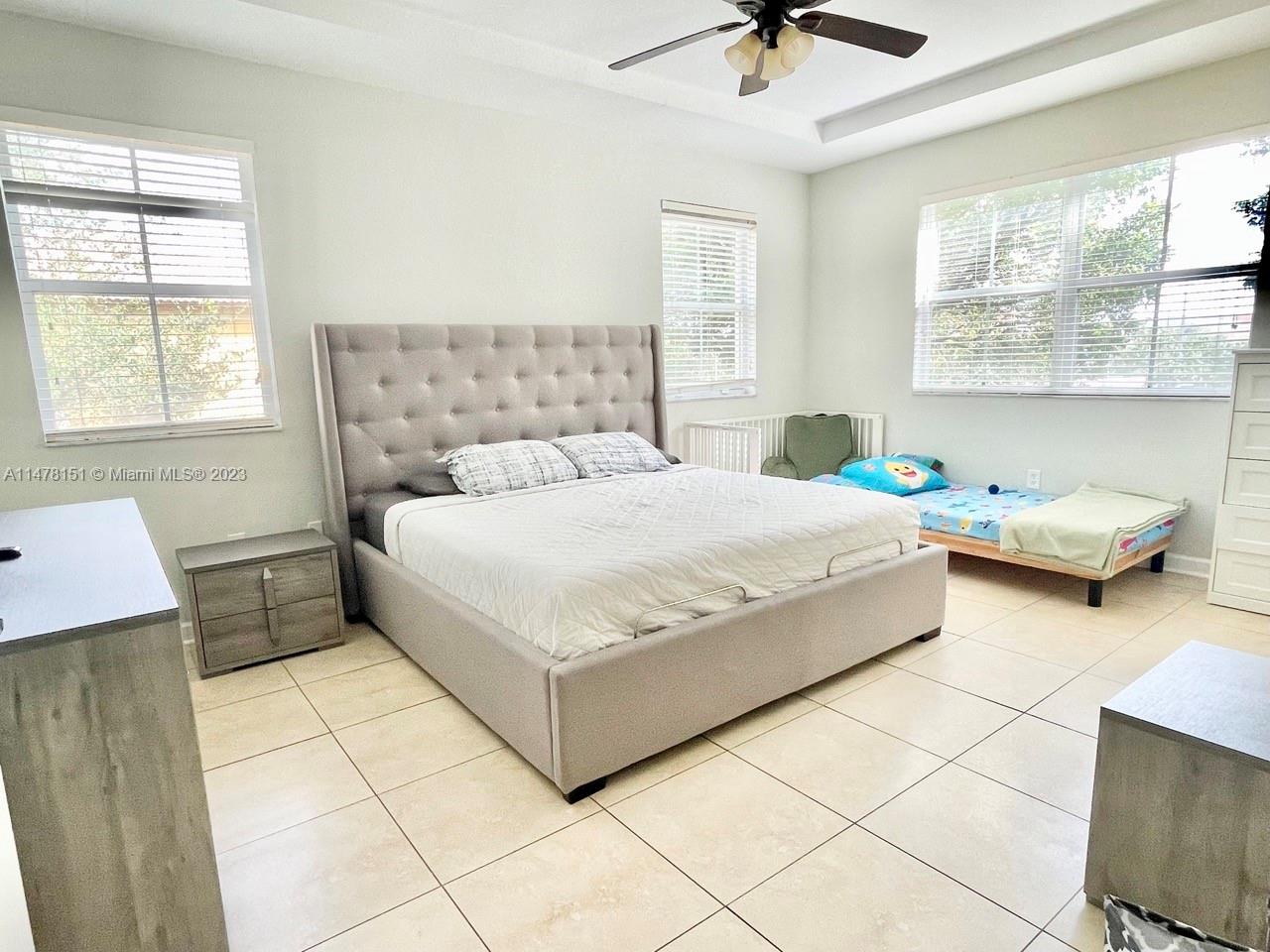 ISLANDS AT DORAL NORTHWES - Residential Lease