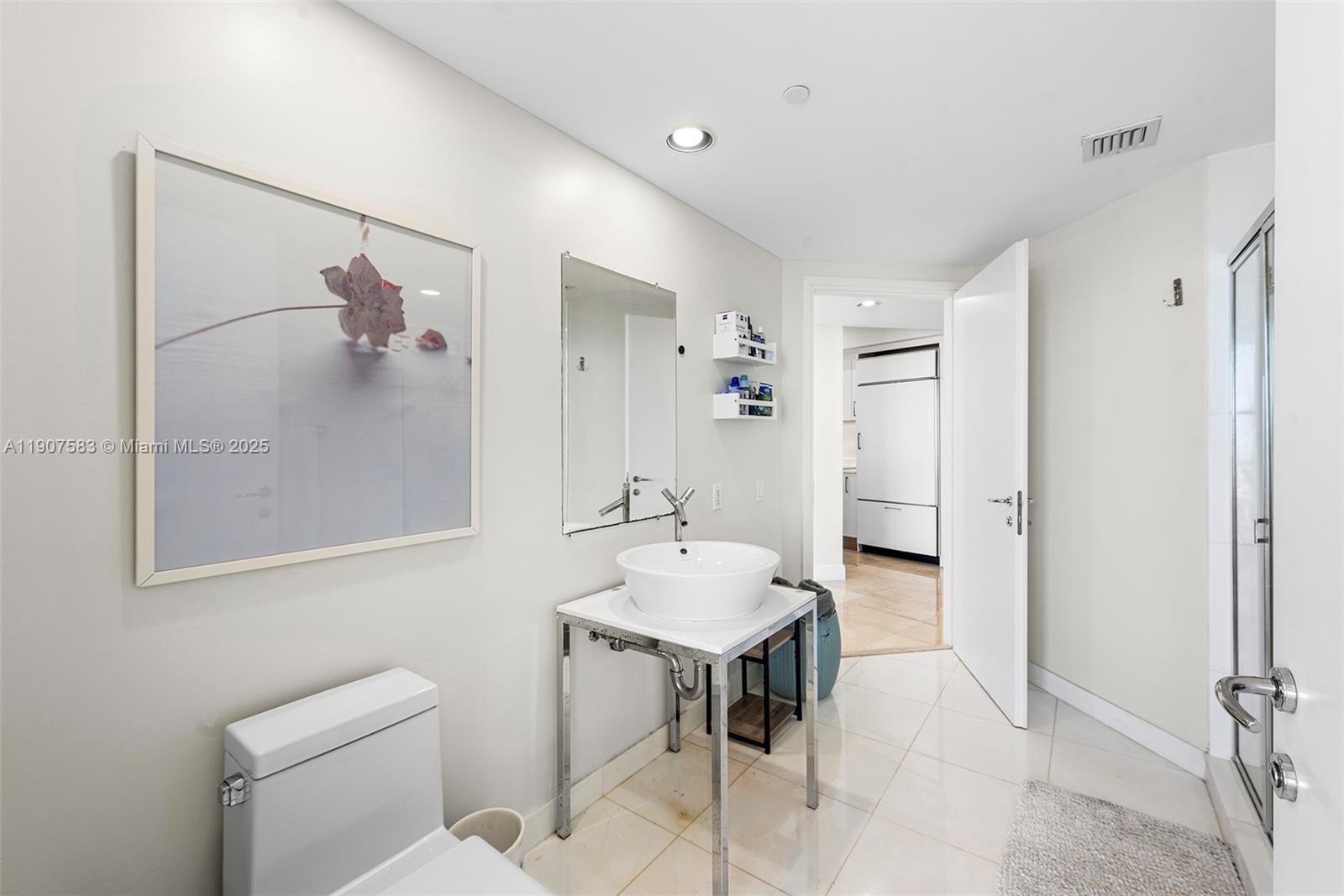 ICON CONDO SOUTH BEACH - Residential Lease