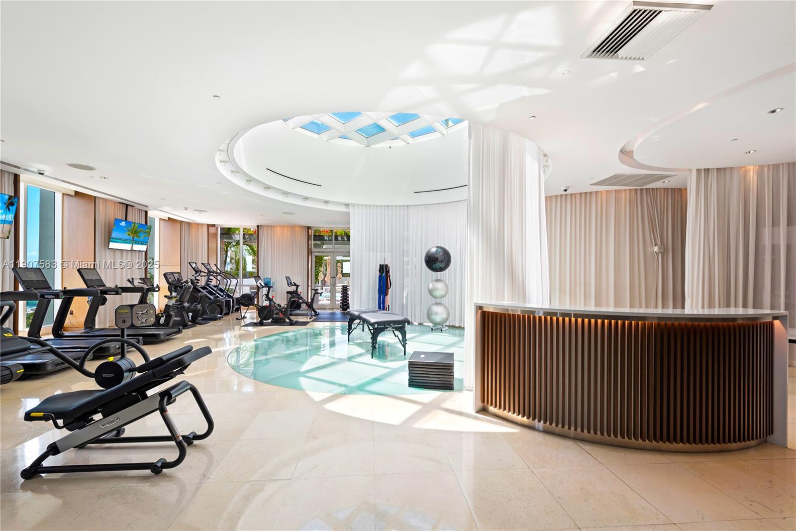 ICON CONDO SOUTH BEACH - Residential Lease