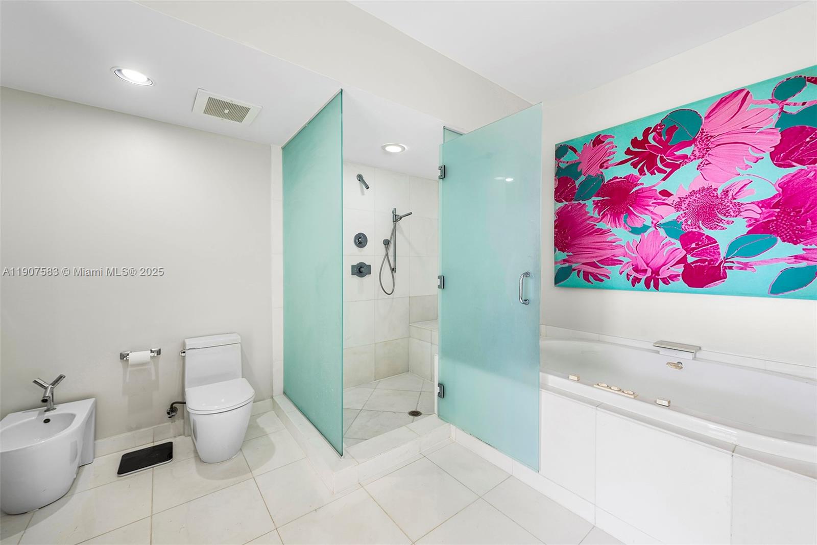 ICON CONDO SOUTH BEACH - Residential Lease